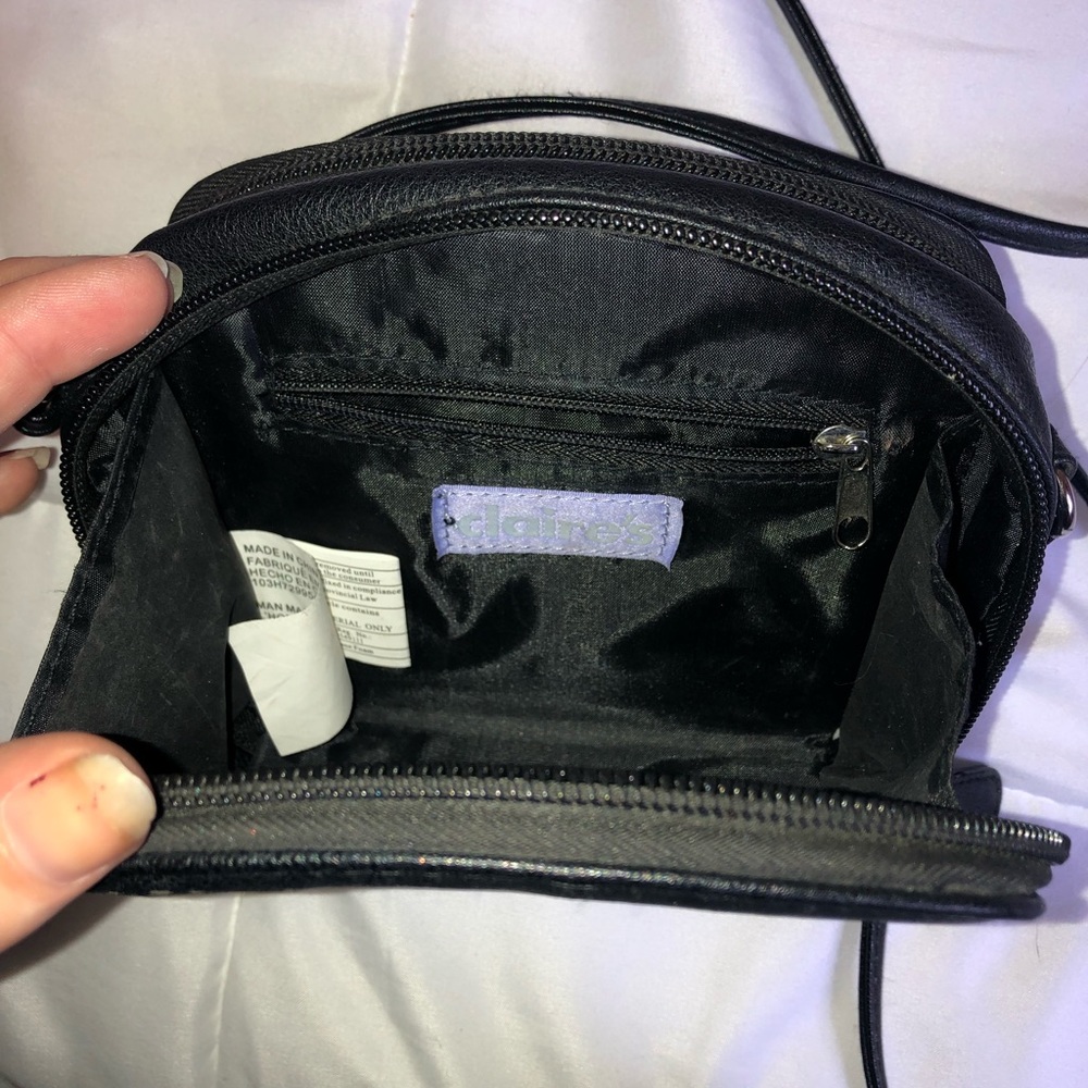 black purse - Picture 5 of 8